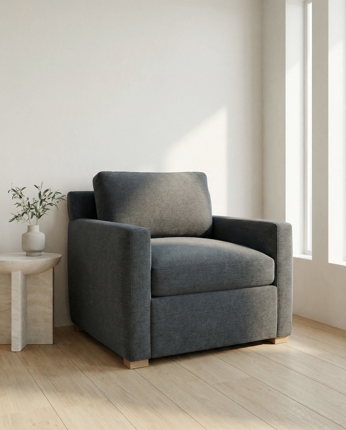 Everette Lounge Chair