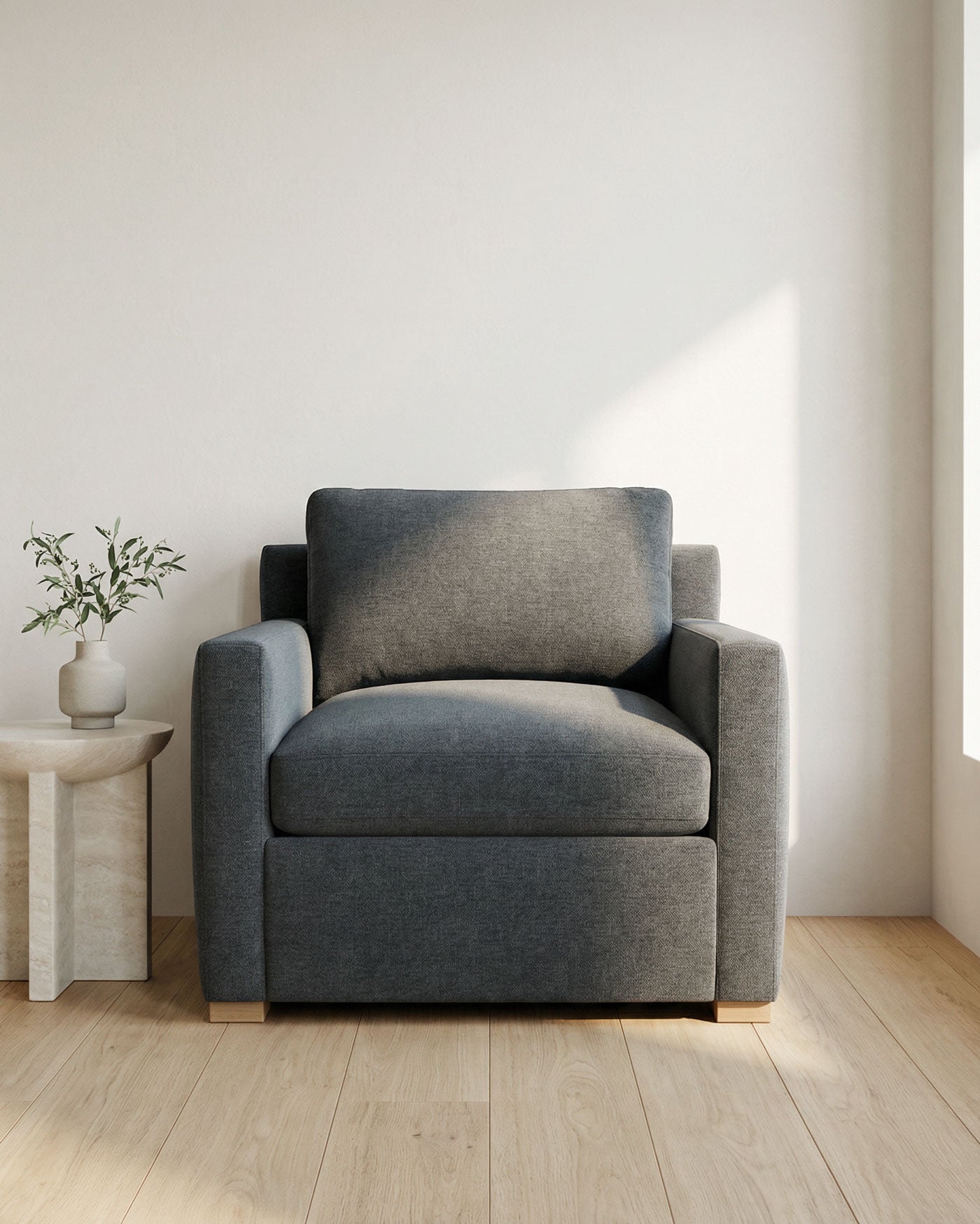 Everette Lounge Chair