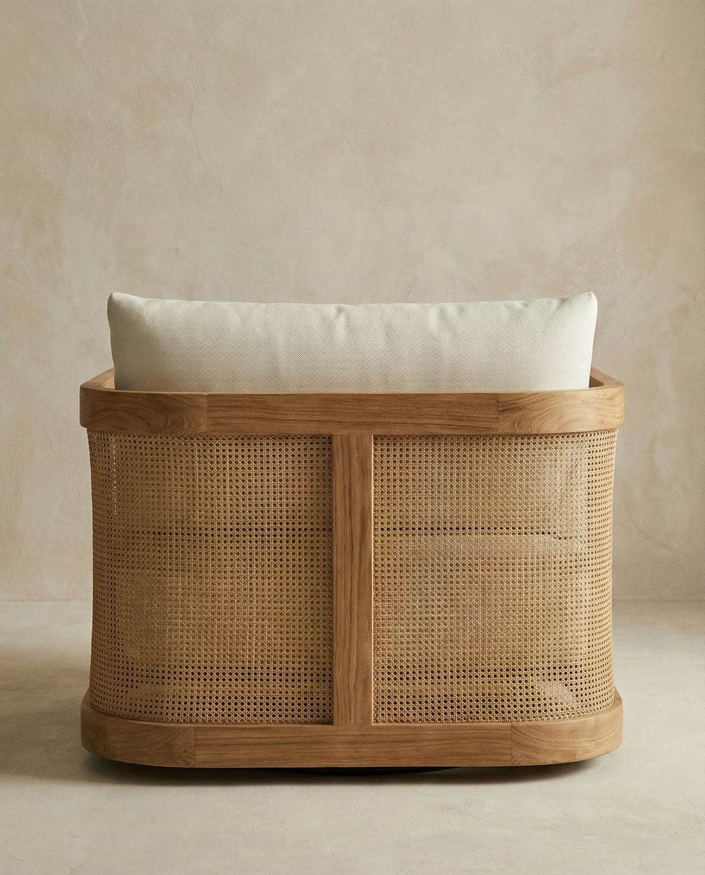 Elyanna Lounge Chair